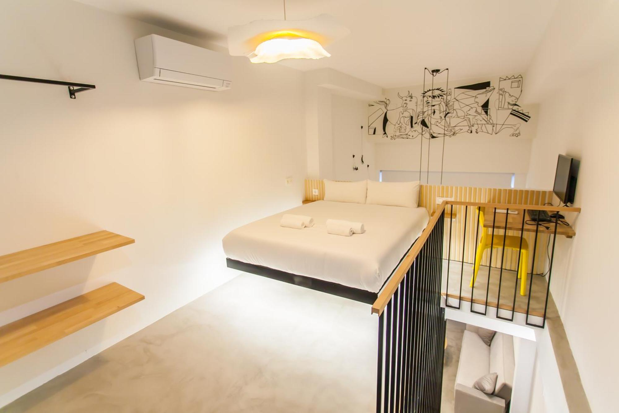 Ferienwohnung Guernica Luxury Duplex - Location, Light, And Art Madrid Exterior foto