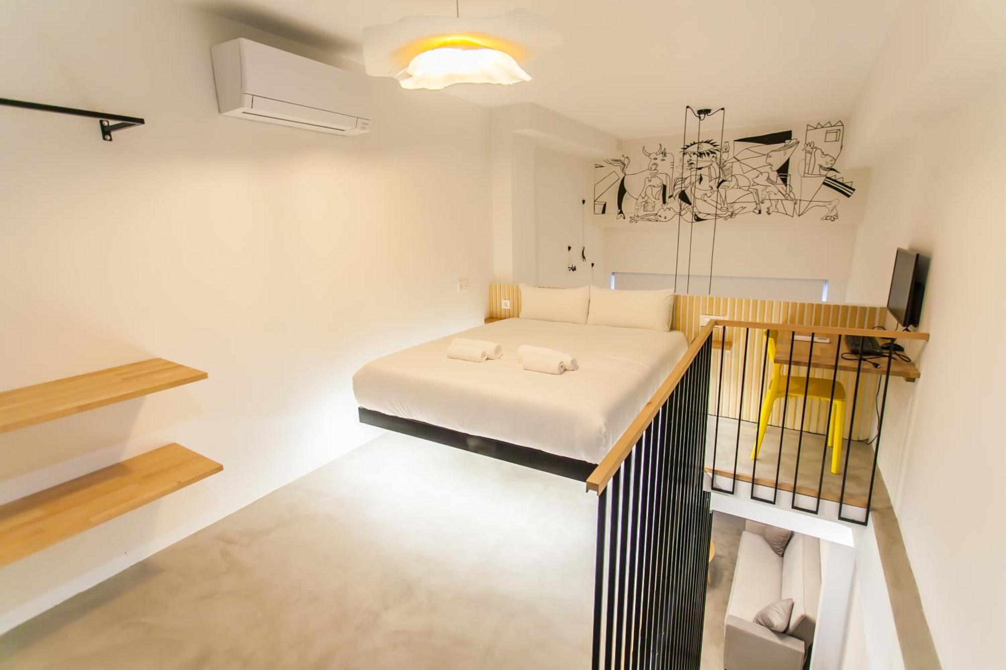 Ferienwohnung Guernica Luxury Duplex - Location, Light, And Art Madrid Exterior foto