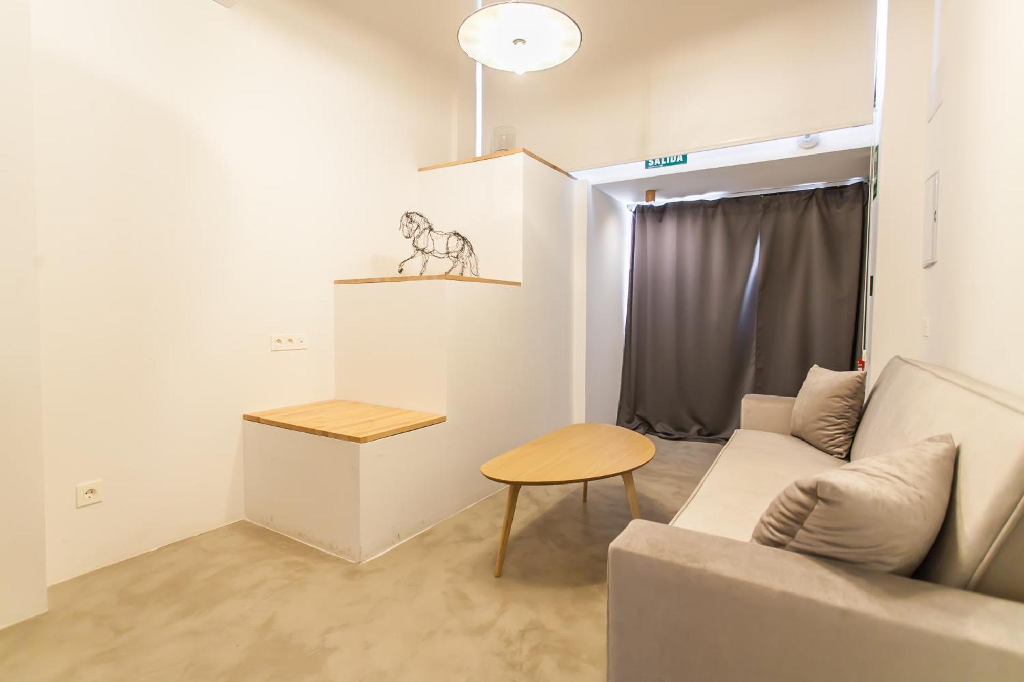 Ferienwohnung Guernica Luxury Duplex - Location, Light, And Art Madrid Exterior foto