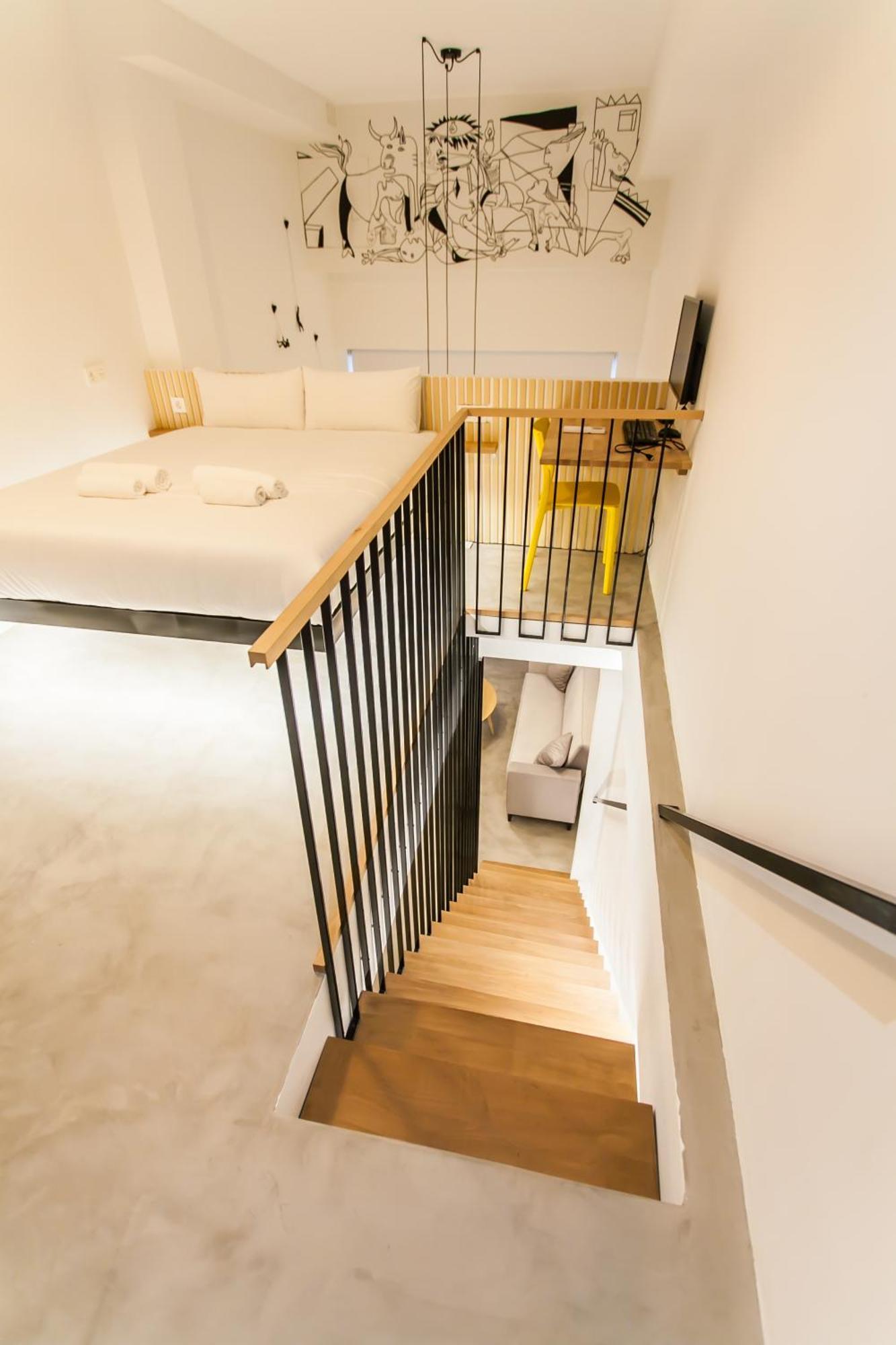 Ferienwohnung Guernica Luxury Duplex - Location, Light, And Art Madrid Exterior foto